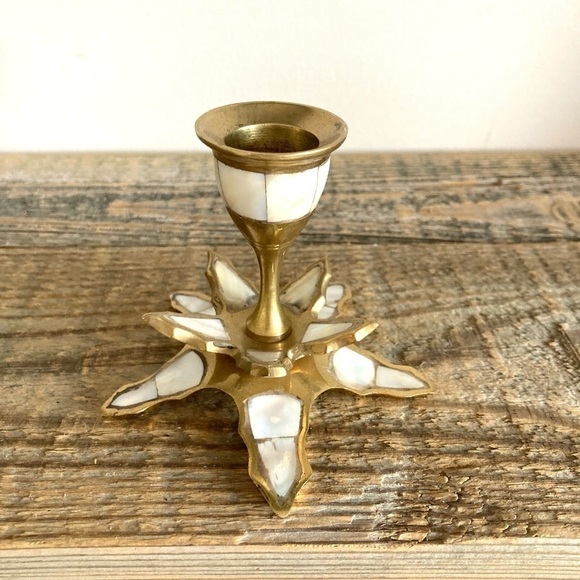 Brass candlestick with inlaid mother of pearl - Picture 2 of 5